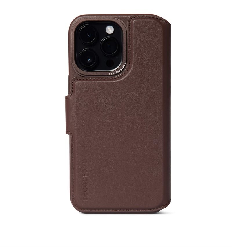 Decoded Detachable Wallet Leather iPhone 14 Pro Brun - Plånboksfodral i läder med avtagbart MagSafe-skal
