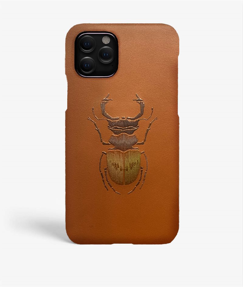 The Case Factory Skal iPhone 11 Pro Beetle Calf Cognac