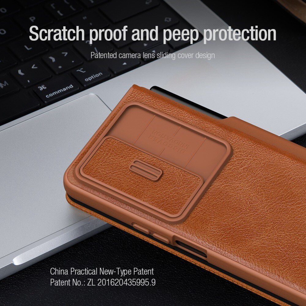 Qin Pro Camshield with Pen slot Galaxy Z Fold 4 Brown