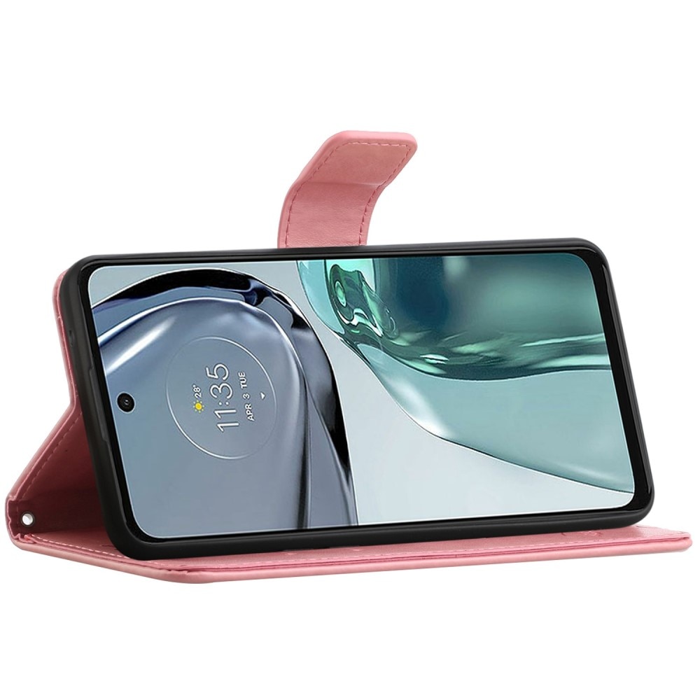 Läderfodral Fjärilar Motorola Moto G62 rosa