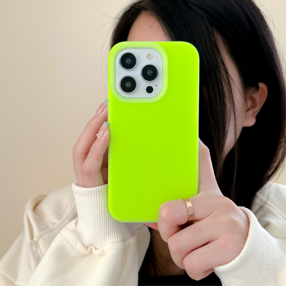 Spigen Liquid Air Bakskal till iPhone 15 Pro Max - Grön - Köp på